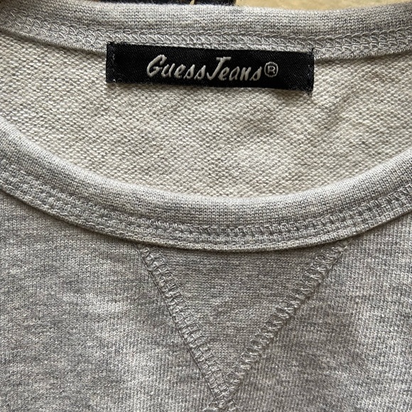 6️⃣5️⃣0️⃣ Guess Sweatshirts. Size - M - Picture 5 of 10
